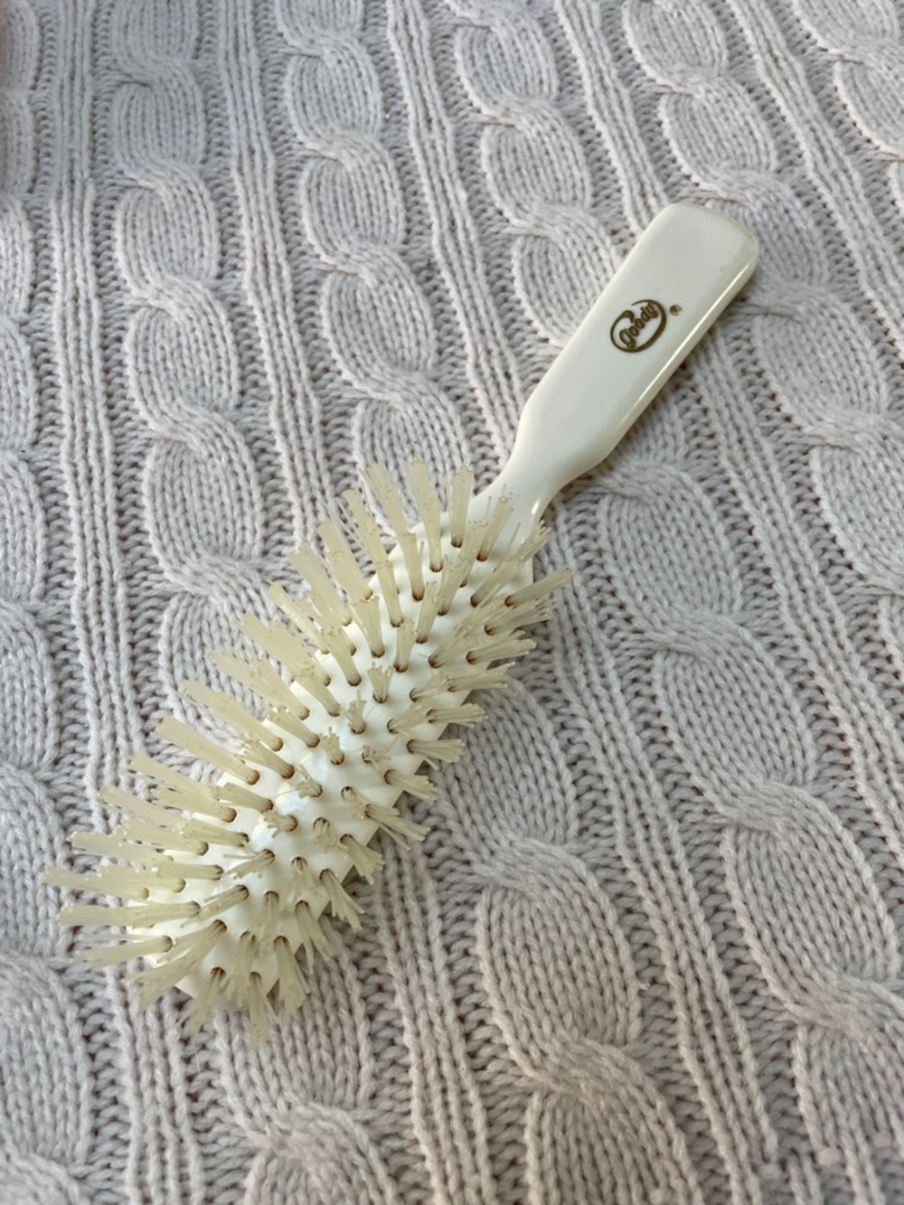VTG Goody half-round styling brush  ivory-colored handle multi-row nylon bristle